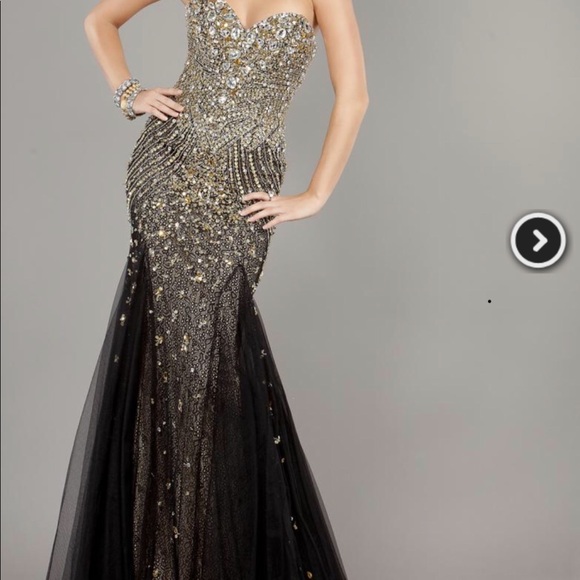 Jovani black and gold Prom dress - Picture 6 of 7
